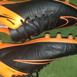 Hyper venom phinish ll leather